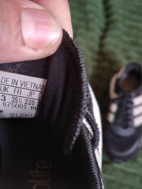 Youth Girls Size 3.5  Black and White ADIDAS  Athletic Sneakers BRAND NEW